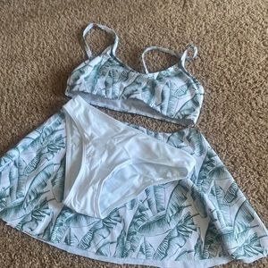 Bathing suit with skirt white bottom printed top SHEIN kids